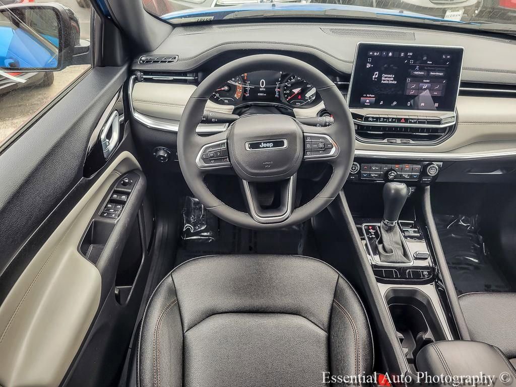 Used 2024 Jeep Compass Limited AWD/4WD image 10