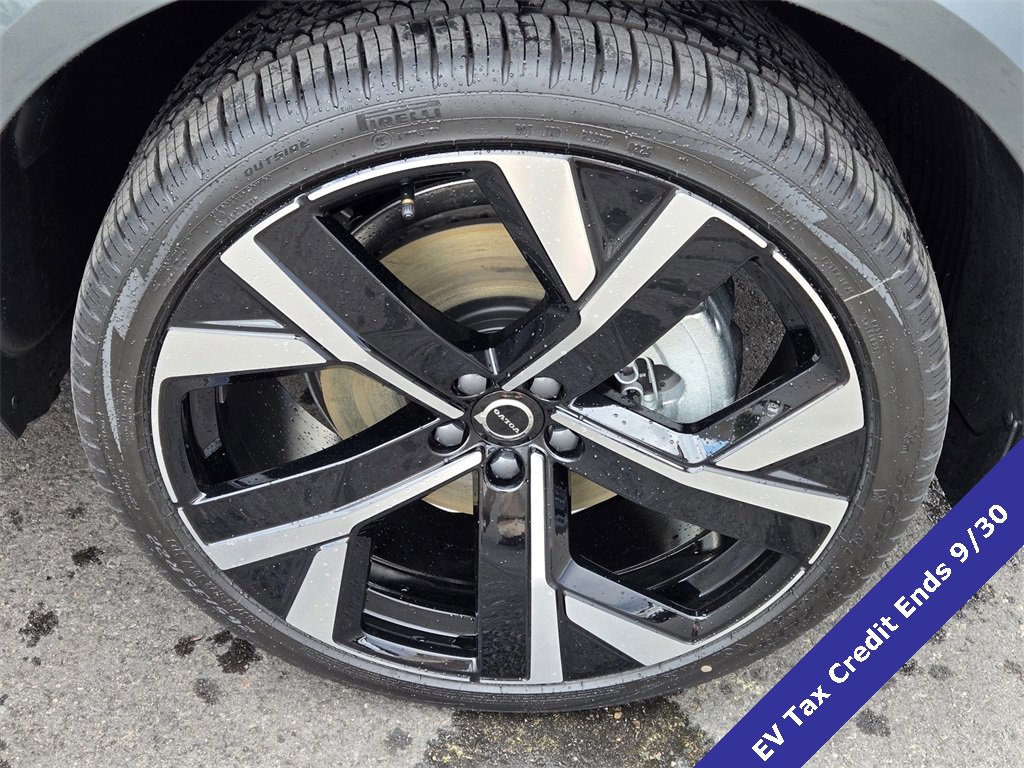 New 2026 Volvo XC60 T8 Ultra image 7