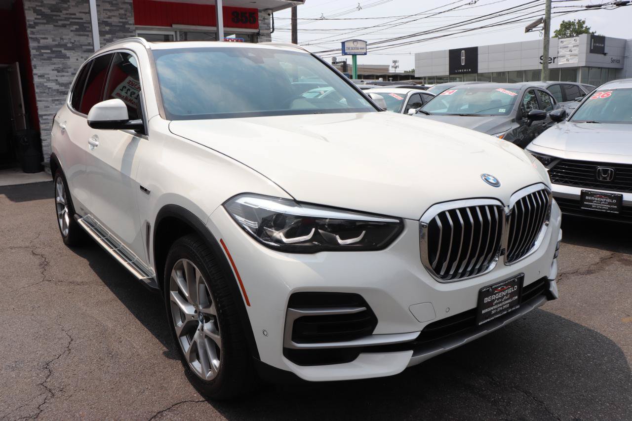 Used 2023 BMW X5 xDrive45e AWD/4WD image 7