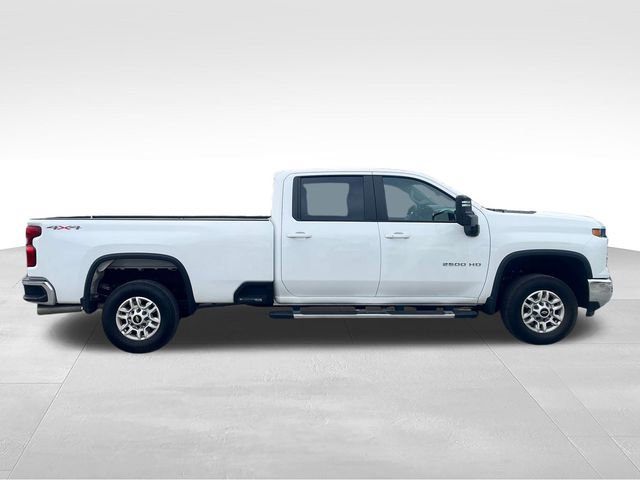 Used 2025 Chevrolet Silverado 2500 LT w/ Safety Package AWD/4WD image 6