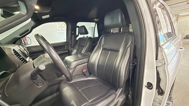 Used 2021 Ford Expedition XLT AWD/4WD image 16