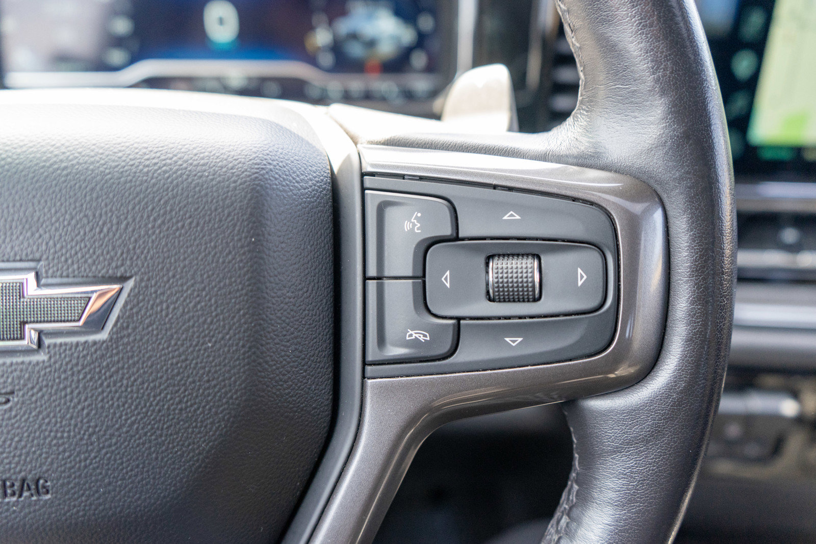 Used 2023 Chevrolet Silverado 1500 ZR2 w/ Technology Package AWD/4WD image 26