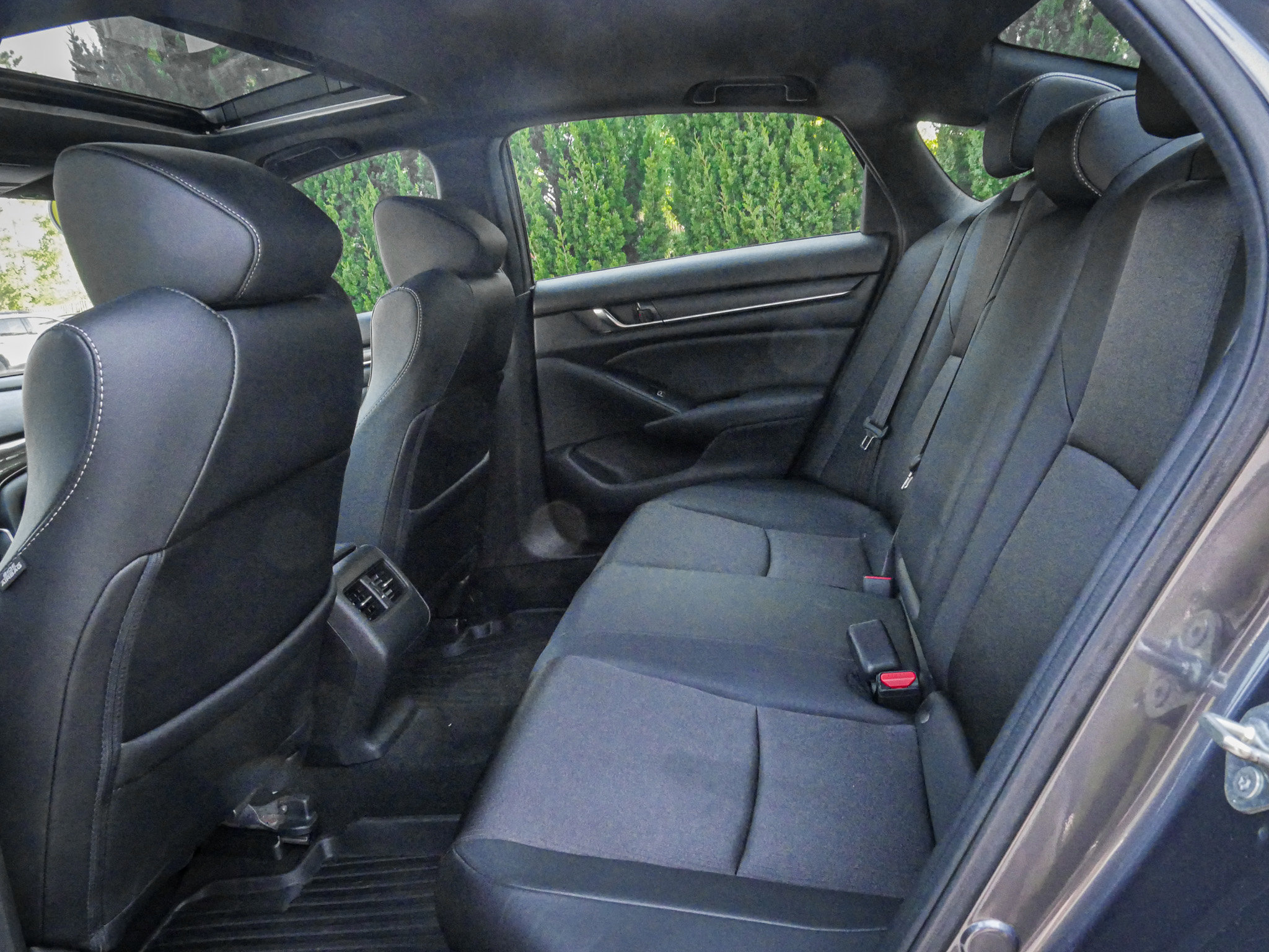 Used 2020 Honda Accord Sport image 30