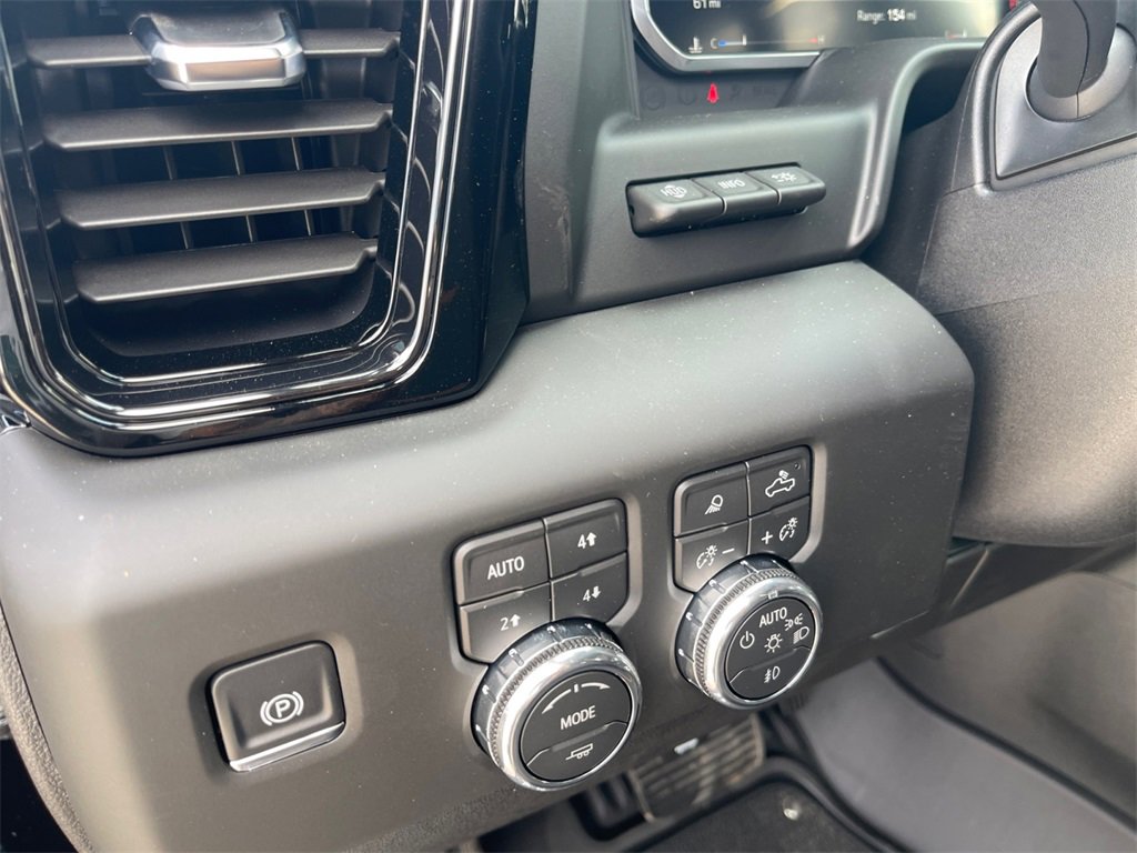 New 2026 GMC Sierra 3500 AT4 w/ AT4 Premium Plus Package image 27