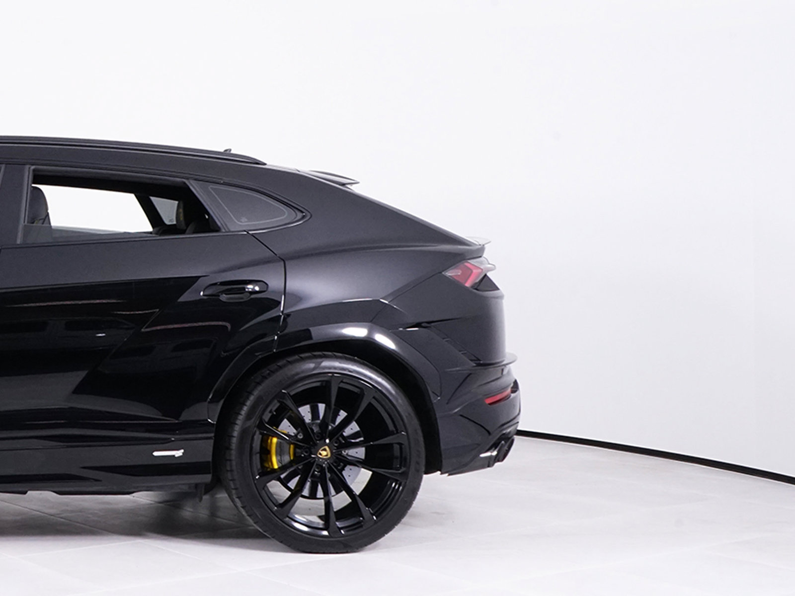 Used 2023 Lamborghini Urus S AWD/4WD image 13