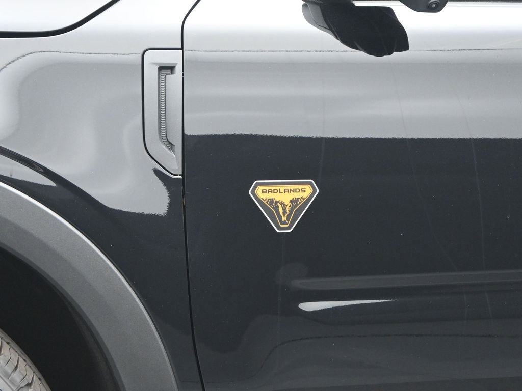 New 2025 Ford Bronco Sport Badlands image 12