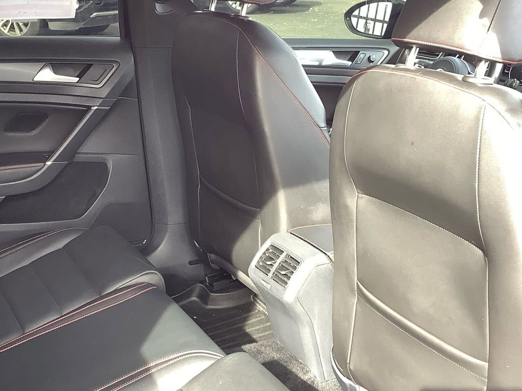 Used 2021 Volkswagen GTI Autobahn image 17