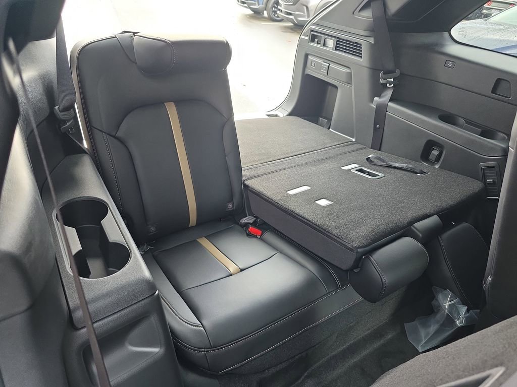 New 2026 MAZDA CX-90 Plug-In Hybrid w/ Premium Plus image 13