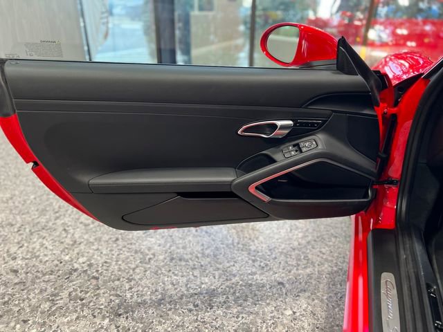 Used 2024 Porsche 718 Cayman S w/ Premium Package image 17