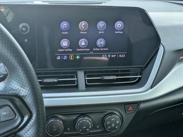 Used 2024 Chevrolet Trax RS w/ Sunroof Package FWD image 9