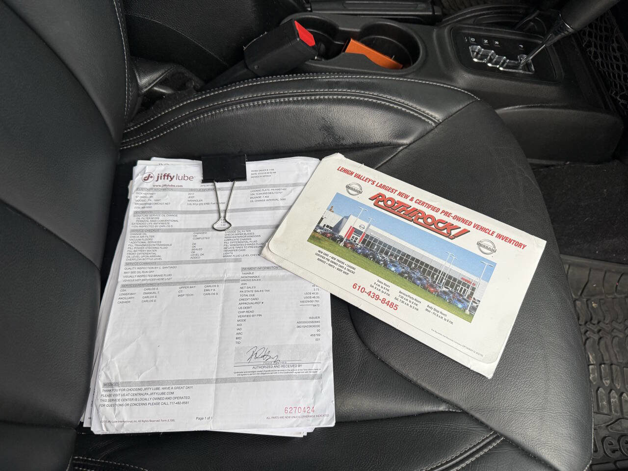 Used 2017 Jeep Wrangler Unlimited Sahara w/ Connectivity Group image 29