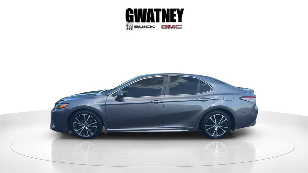 Used 2019 Toyota Camry SE FWD image 6