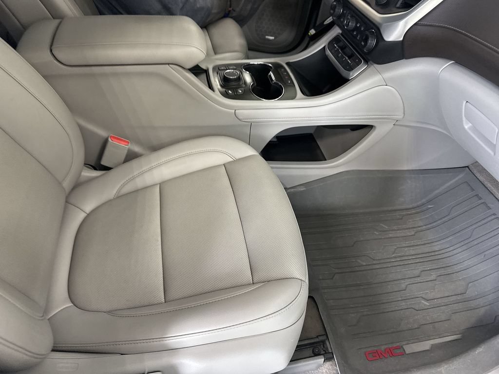 Certified 2022 GMC Acadia SLT FWD image 35