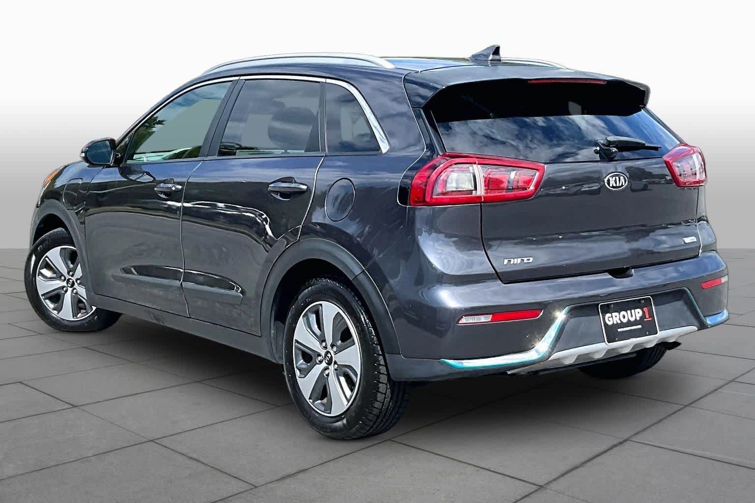Used 2019 Kia Niro EX FWD image 12