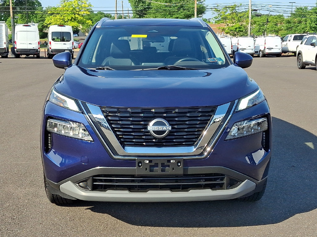 Certified 2023 Nissan Rogue SV w/ SV Premium B Package AWD/4WD image 2