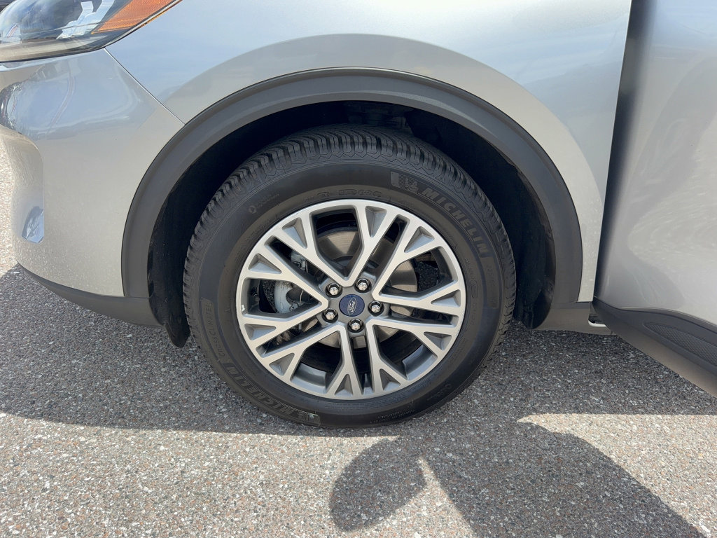 Certified 2022 Ford Escape SEL AWD/4WD image 35