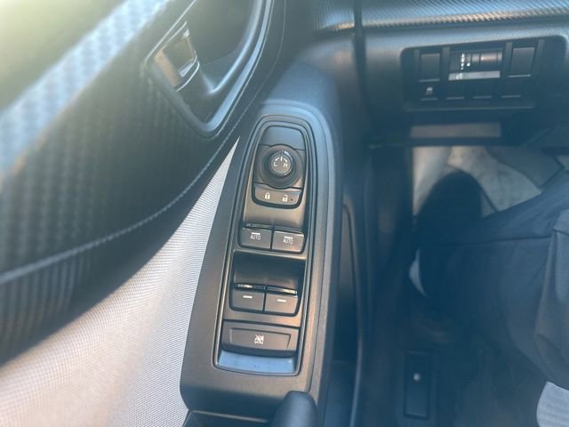 Used 2018 Subaru Crosstrek 2.0i Premium image 5