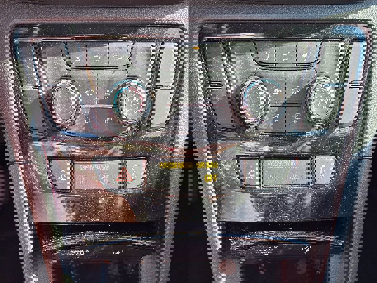 Used 2021 Buick Encore Preferred w/ Safety Package AWD/4WD image 17