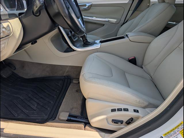 Used 2015 Volvo S60 T5 Platinum AWD/4WD image 9