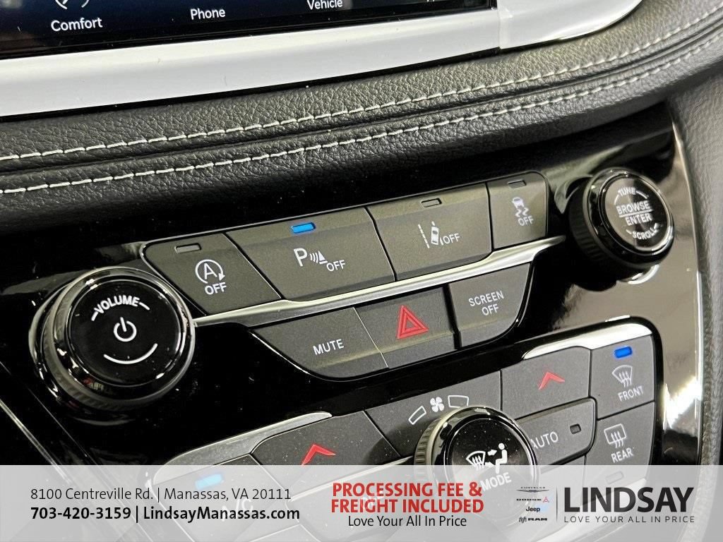 New 2026 Chrysler Pacifica Select AWD/4WD image 34