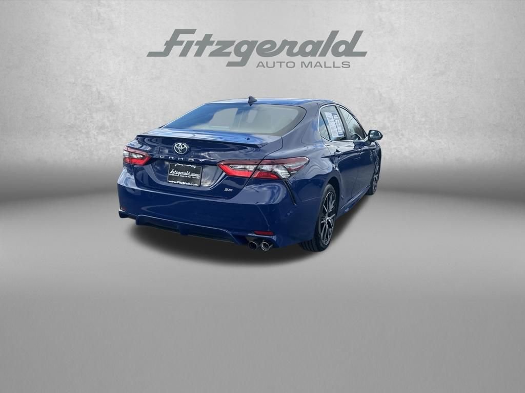 Used 2024 Toyota Camry SE image 7