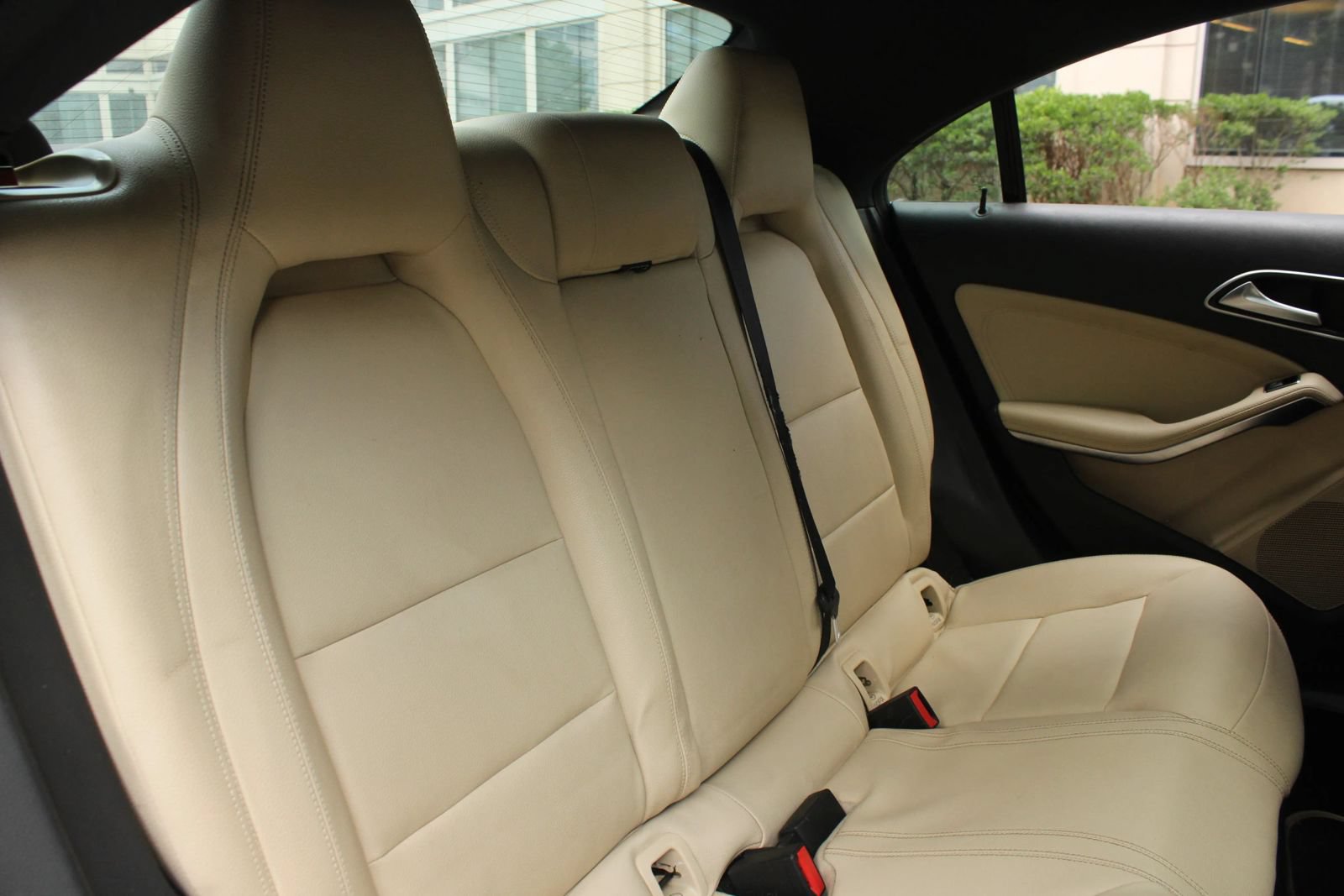 Used 2014 Mercedes-Benz CLA 250 4MATIC image 21