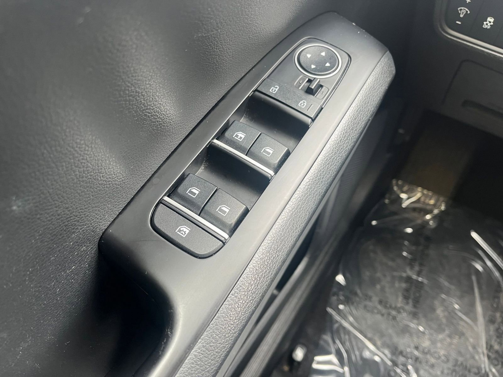 Used 2025 Kia Soul LX w/ LX Technology Package image 18