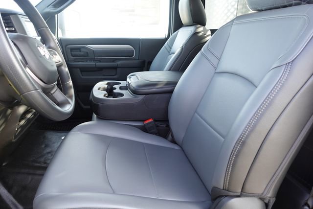 New 2024 RAM 2500 Tradesman w/ Chrome Appearance Group image 16