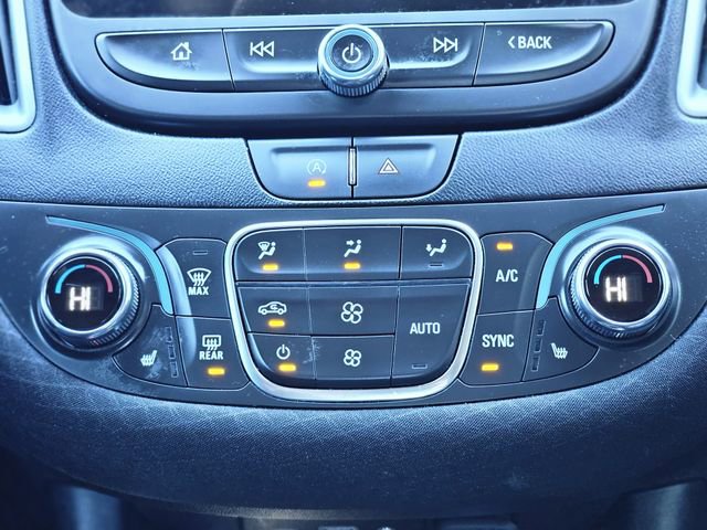 Used 2023 Chevrolet Malibu LT image 24