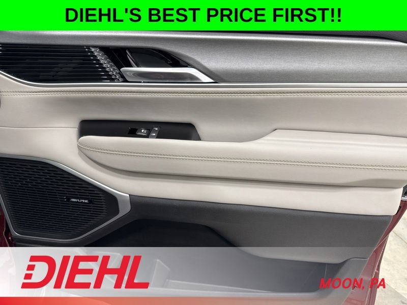 New 2026 Jeep Grand Wagoneer 4WD w/ Premium Group I image 19