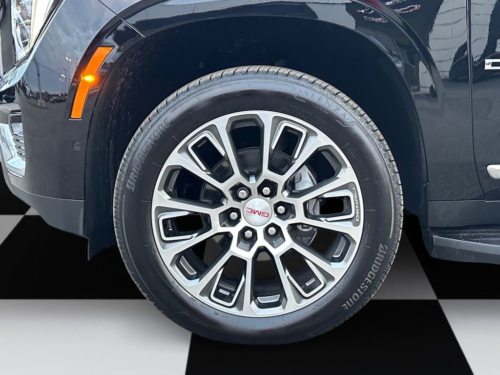 New 2026 GMC Yukon Denali w/ LPO, Floor Liner Package image 14