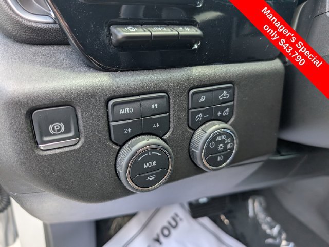 Used 2024 Chevrolet Silverado 1500 High Country w/ Technology Package AWD/4WD image 18