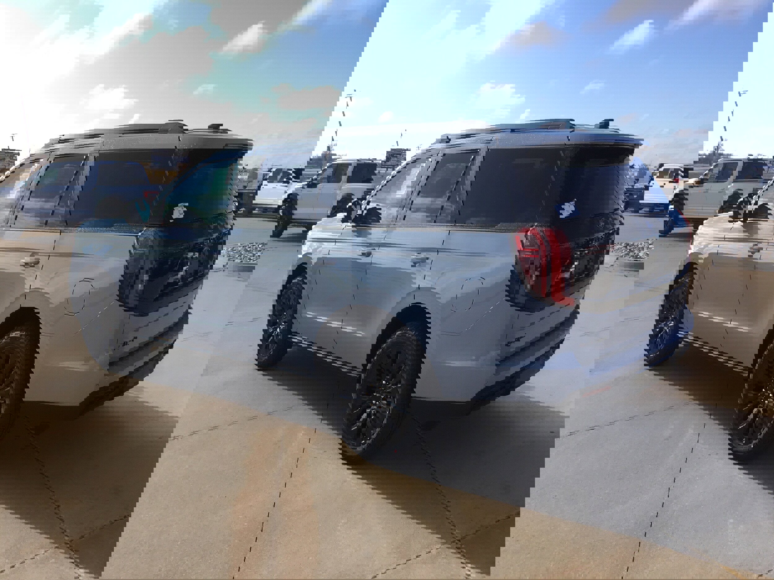 New 2025 Ford Expedition Platinum w/ Stealth Appearance Package image 3