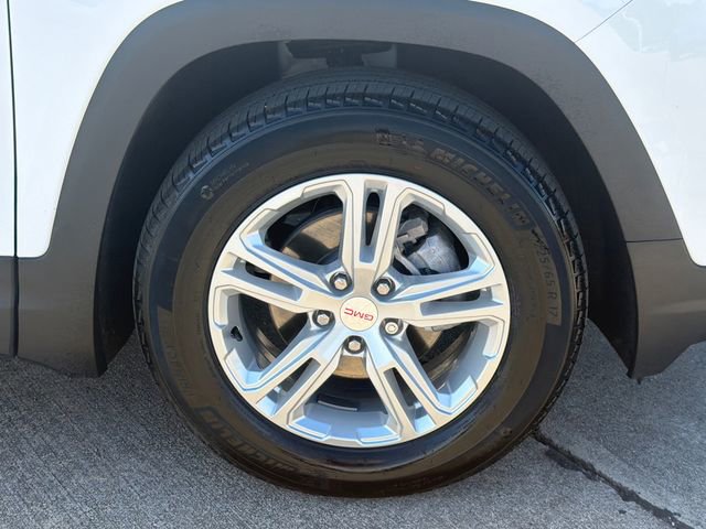 Used 2024 GMC Terrain SLE w/ Driver Convenience Package image 12