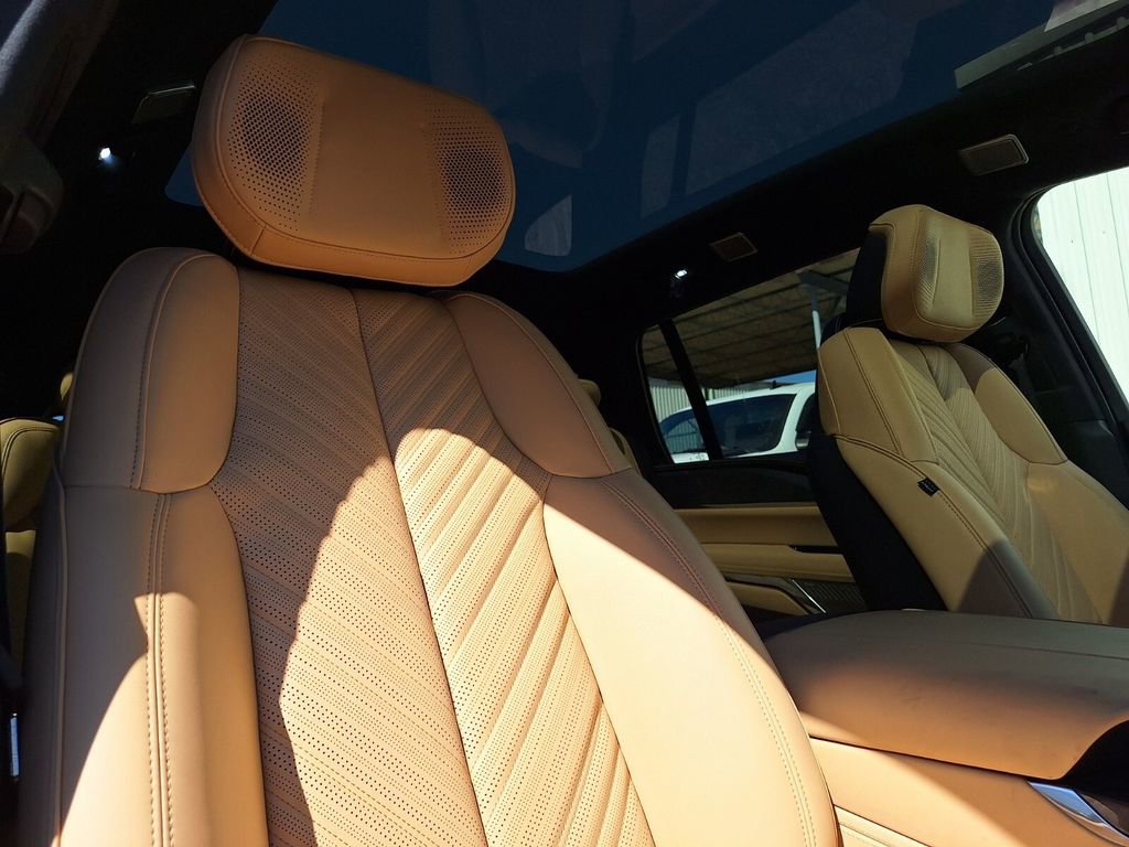 New 2025 Cadillac Escalade IQ Luxury 2 image 27