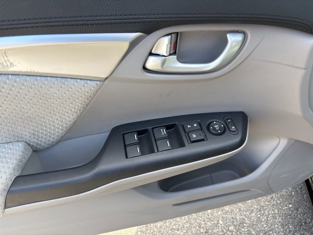 Used 2014 Honda Civic Hybrid image 8