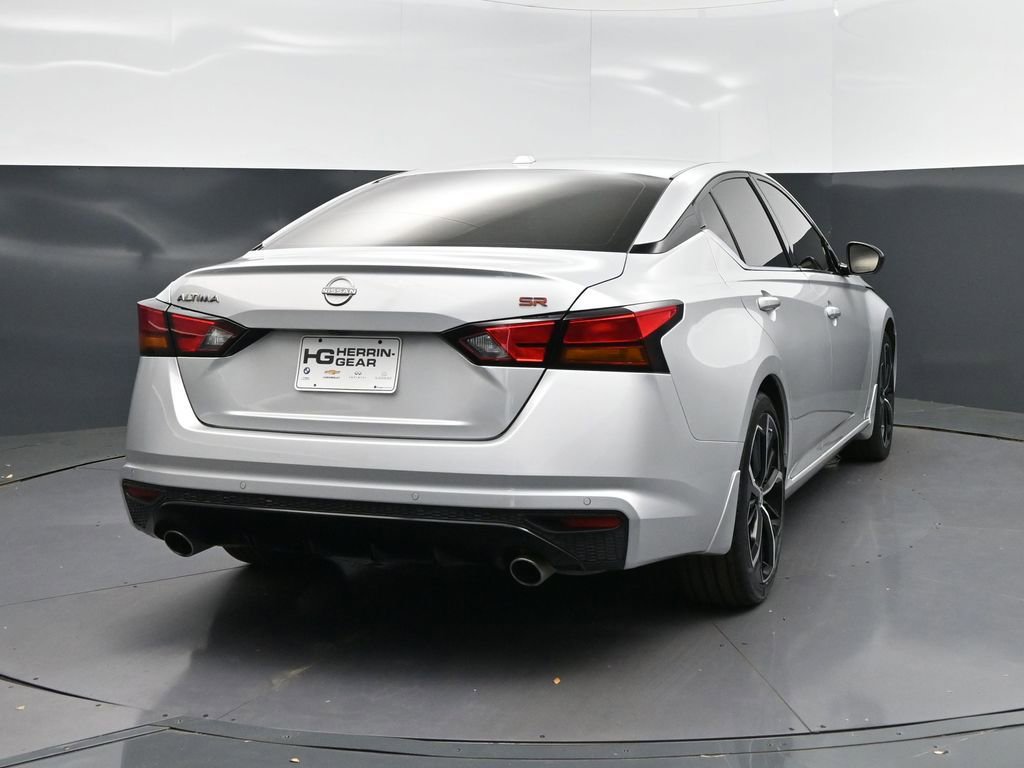 Used 2024 Nissan Altima 2.5 SR w/ SR Premium Package image 7