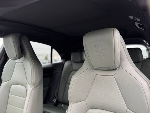New 2025 Porsche Macan 4 Electric image 30