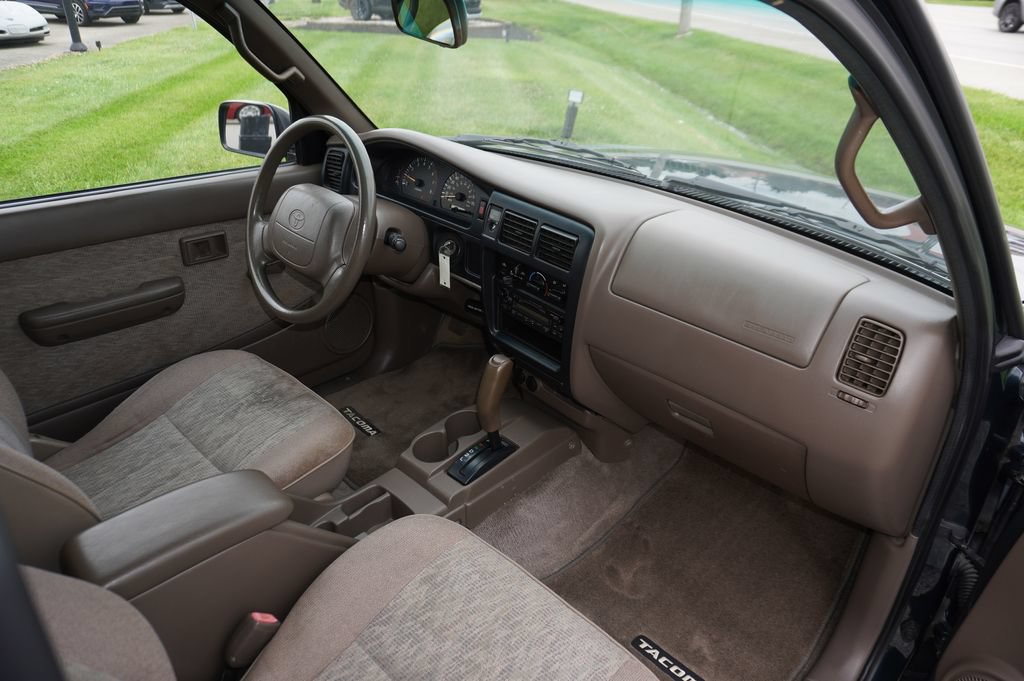 Used 1998 Toyota Tacoma PreRunner RWD image 23