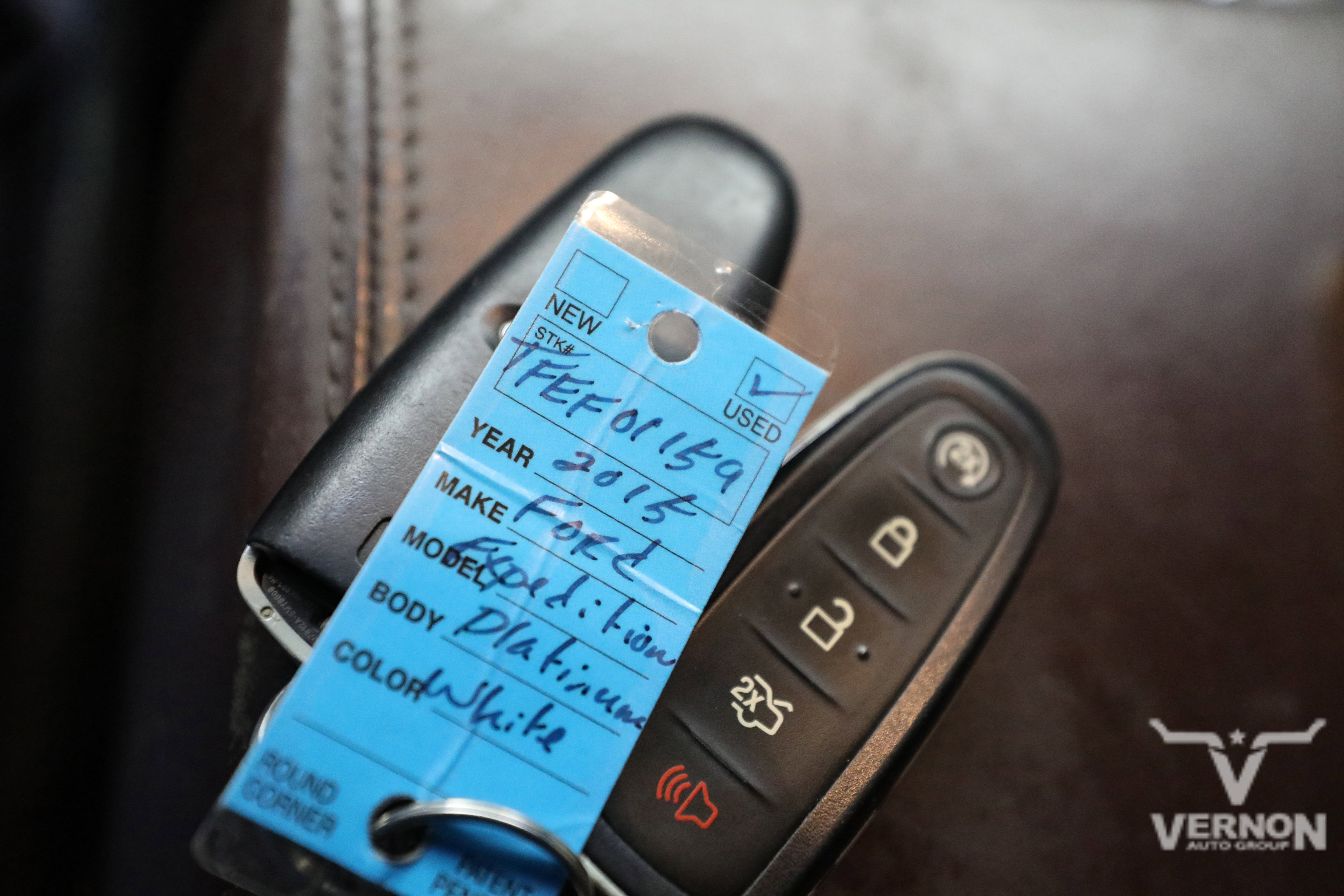 Used 2015 Ford Expedition EL Platinum image 37