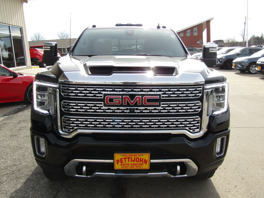 Used 2023 GMC Sierra 2500 Denali w/ Denali Black Diamond Edition image 13