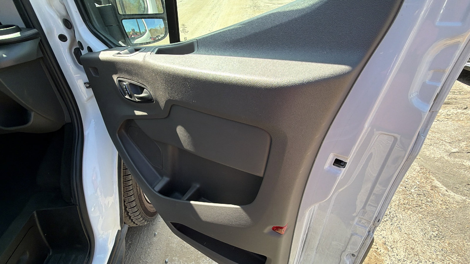 Used 2024 Ford Transit 350 XLT RWD image 18