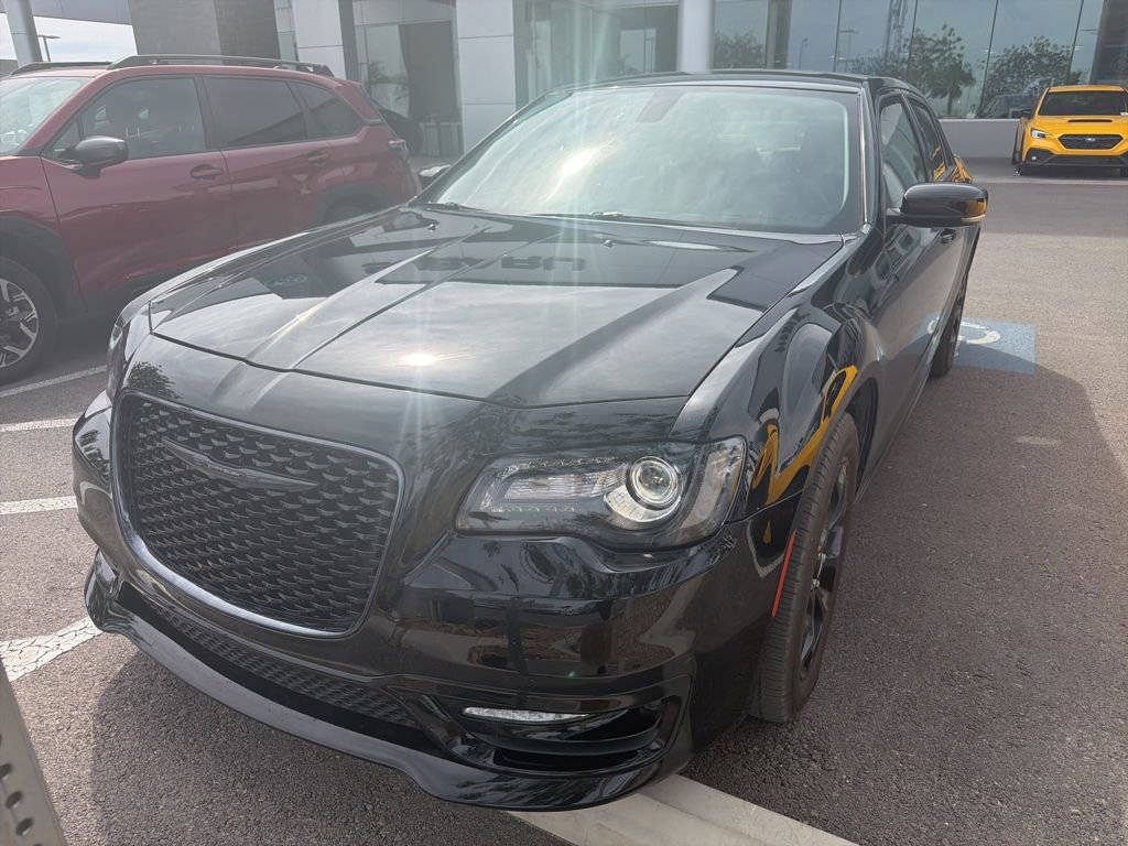 Used 2023 Chrysler 300 Touring L w/ Popular Equipment Group image 33