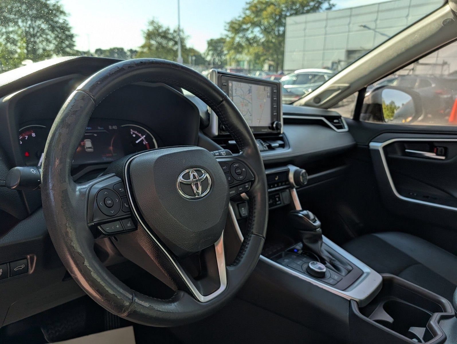 Used 2020 Toyota RAV4 Limited w/ Limited Grade Weather Package AWD/4WD image 29