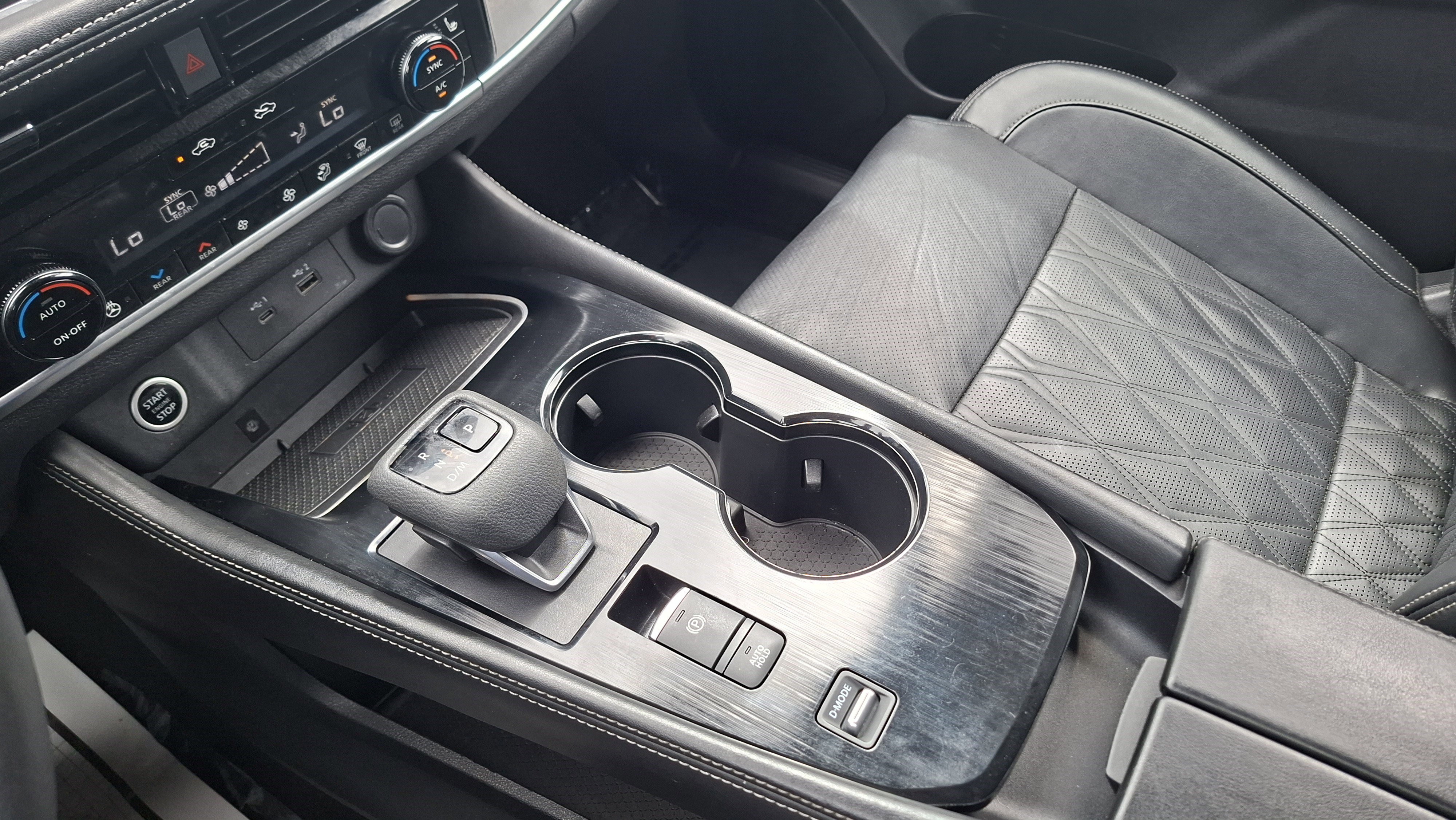 Used 2021 Nissan Rogue Platinum image 16