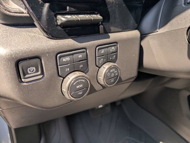 Used 2025 Chevrolet Silverado 1500 ZR2 w/ Technology Package AWD/4WD image 17