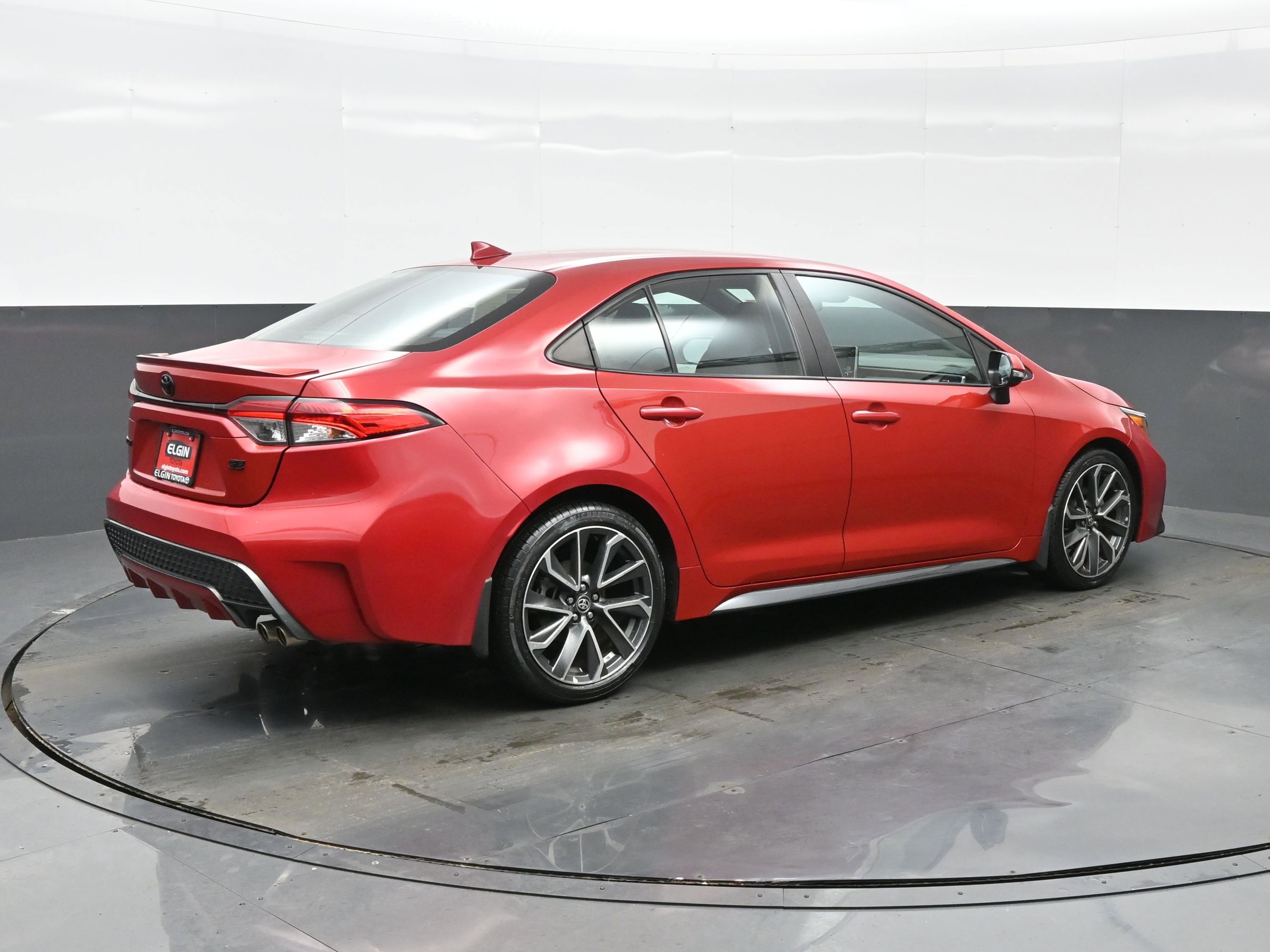 Used 2021 Toyota Corolla SE w/ Carpet Mat Package (TMS) image 6