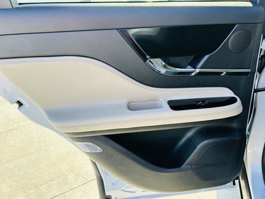 New 2026 Lincoln Corsair Premiere image 31