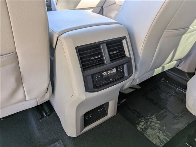 Used 2023 Volkswagen Atlas SE w/ Black Wheel Package image 16