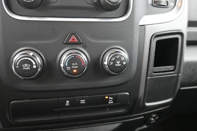 Used 2024 RAM 1500 Warlock AWD/4WD image 24